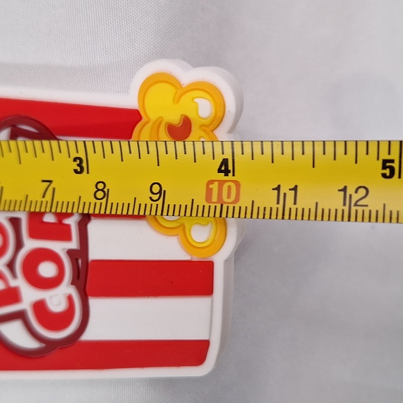 #AEO Pair of Movie luggage tags - Picture 5 of 6